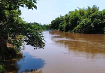 Fazenda a beira do rio miranda 700 hectares