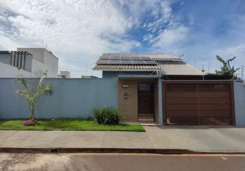 Linda casa na vila morumbi com piscina