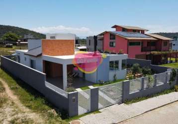 Casa com 2 quartos à venda na rodovia doutor antônio luiz moura gonzaga, 3339, rio tavares, florianópolis por r$ 2.200.000