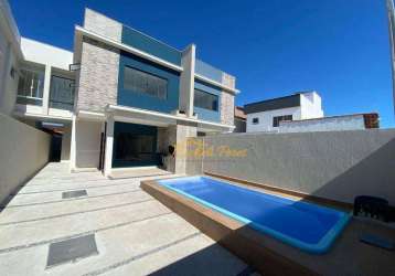 Belíssima casa duplex independente com piscina e área gourmet, próximo da praia de costazul, 3 quartos à venda, 145 m² - recreio - rio das ostras/rj.