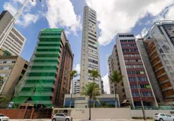 Apartamento com 135m2, 4 suítes, dep completa, 3 vagas!