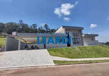 Casa assobradada - condominio quintas da boa vista - sp