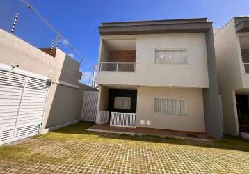 Casa com 4 dormitórios à venda, 180 m² por r$ 810.000,00 - buraquinho - lauro de freitas/ba