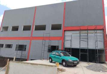 Galpão industrial de 1.350 m² em santana de parnaíba - sp.