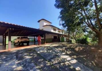 Casa em condomínio de 700 m² construído