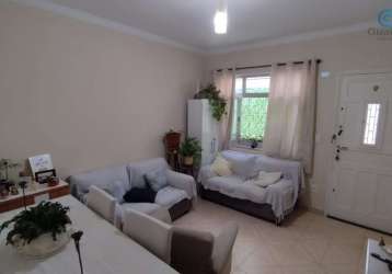 Vendo excelente apartamento térreo com quintal na encruzilhada em santos.