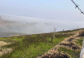 Terrenos com preço super acessivel em area rural de aruja.