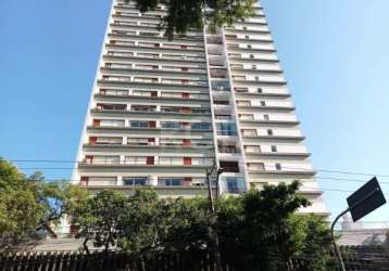 Apartamento bem espaçoso,iluminado e ensolarado, no bairro independência.&lt;br&gt;com 3 dormitórios, sendo 1 suíte, 3 banheiros, living amplo, cozinha montada, dependência de empregada, sacada e 2 va