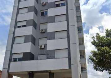 Cobertura no bairro santana em porto alegre. 2 dormitórios sendo 1 suíte. living 2 ambientes com sacada integrada, cozinha equipada. todos ambientes com móveis planejados. parte superior com cozinha m