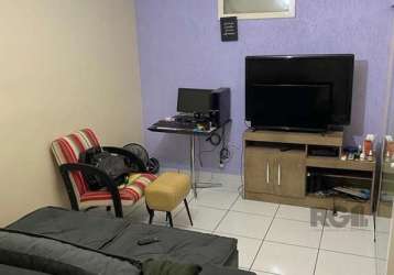 Apartamento de 1 dormitório de frente, com opção para  2 dormitórios , térreo,  super iluminado, living para 2 ambientes,  sala de estar e sala de jantar. piso frio em todo imóvel, banheiro social, co