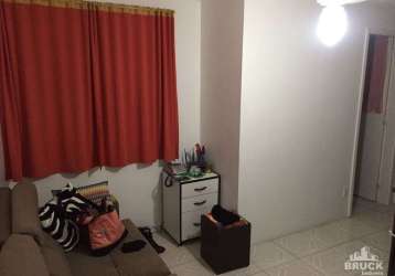 Bruck imóveis vende apartamento de 1 dormitórios no 2° andar, 1 banheiro e 1 vaga/box por convenção, cozinha americana.&lt;br&gt;&lt;br&gt;      excelente localização no bairro glória, porto alegre, p