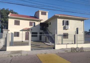 Apartamento localizado no bairro protásio alves, com 60m² no 1º andar. imóvel com 02 dormitórios, sala de estar/jantar, cozinha americana, banheiro social, área de serviço, caixa d'água individual e p