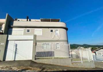 Sobrado com 3 dormitórios à venda, 112 m² por r$ 570.000,00 - itoupava central - blumenau/sc