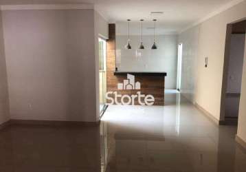 Casa com 2 dormitórios à venda, 200 m² por r$ 580.000,00 - jardim europa - uberlândia/mg