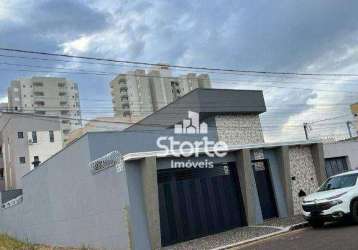 Casa com 3 dormitórios à venda, 240 m² por r$ 1.500.000 - novo mundo - uberlândia/mg