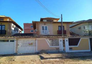 Casa com 2 quartos à venda na rua adolfo frejat, 1048, terra firme, rio das ostras, 106 m2 por r$ 280.000