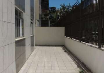 Apartamento com 2 quartos para alugar na avenida antônio ribeiro, granbery, juiz de fora, 70 m2 por r$ 1.200