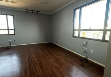 Sala comercial disponivel para locação na lapa.