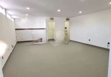 Prédio comercial disponível para locação na vila leopoldina.