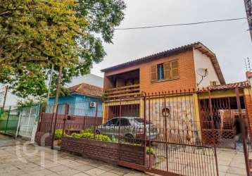 Casa com 6 quartos à venda na rua valparaíso, 945, jardim botânico, porto alegre, 237 m2 por r$ 807.500