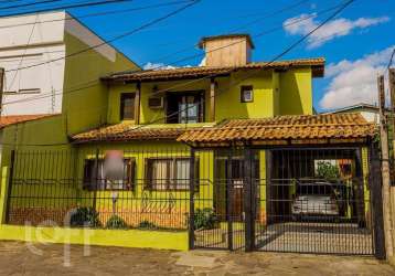 Casa com 3 quartos à venda na avenida doutor rubem knijnik, 87, rubem berta, porto alegre, 239 m2 por r$ 900.000