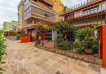 Casa com 4 quartos à venda na rua surupá, 95, jardim botânico, porto alegre, 270 m2 por r$ 1.100.000