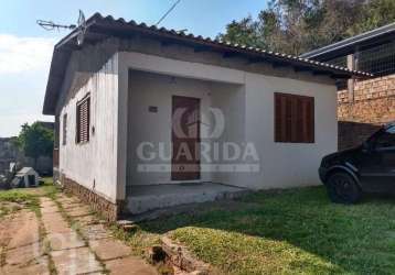 Casa com 2 quartos à venda na rua santa vitória, 586, tristeza, porto alegre, 304 m2 por r$ 280.000