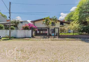 Casa com 3 quartos à venda na rua cidreira, 150, ipanema, porto alegre, 180 m2 por r$ 665.000