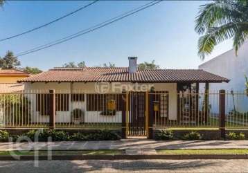 Casa com 3 quartos à venda na travessa pastor agostinho, 103, tristeza, porto alegre, 228 m2 por r$ 1.800.000