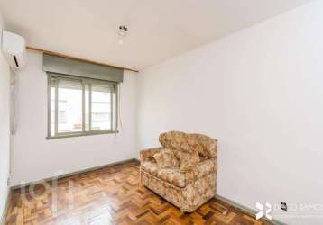 Apartamento com 1 quarto à venda na rua gaston englert, 675, vila ipiranga, porto alegre, 46 m2 por r$ 210.000