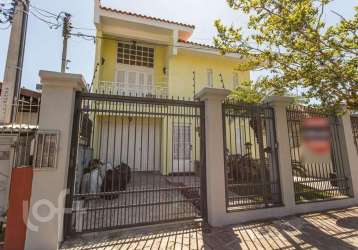 Casa com 3 quartos à venda na rua leopoldo bettiol, 420, jardim itu sabará, porto alegre, 232 m2 por r$ 959.500