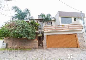 Casa com 4 quartos à venda na avenida da serraria, 742, espírito santo, porto alegre, 284 m2 por r$ 900.000