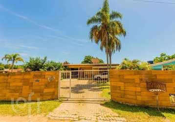 Casa com 3 quartos à venda na rua bougainville, 55, lageado, porto alegre, 190 m2 por r$ 450.000