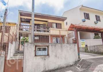 Casa com 6 quartos à venda na rua santiago dantas, 457, cascata, porto alegre, 200 m2 por r$ 330.000