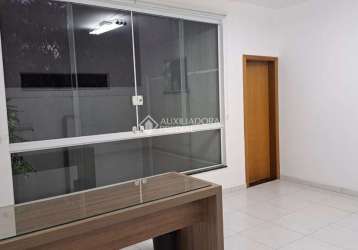 Sala comercial com 1 sala para alugar na armando salles de oliveira, 112, centro, são bernardo do campo, 20 m2 por r$ 1.000