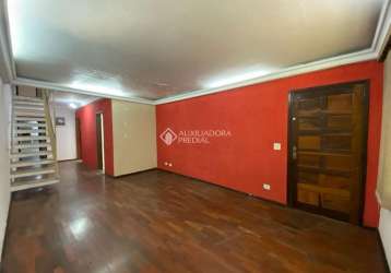 Casa com 4 quartos para alugar na rua das pitangueiras, 603, jardim, santo andré, 250 m2 por r$ 3.650