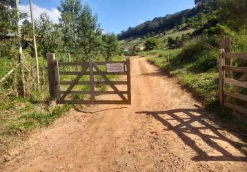 Terreno em área rural, condomínio recanto do boi, em varginha juiz de fora