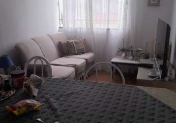 Apartamento no cassiopeia -semimobiliado