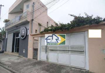 Sobrado + casa + salão comercial