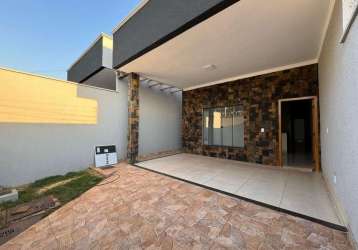 Casa de 106 m² com 02 quartos à venda por r$ 320.000 no jardim ipanema - trindade/go