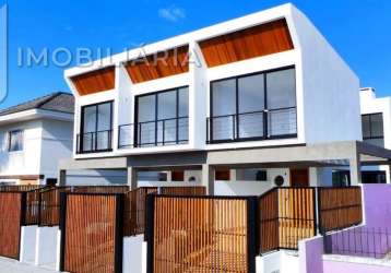 Casa residencial com 3 quartos  à venda, 153.00 m2 por r$1297000.00  - campeche - florianopolis/sc