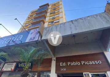 Apartamento em frente ao hospital de caridade. agende já sua visita!!