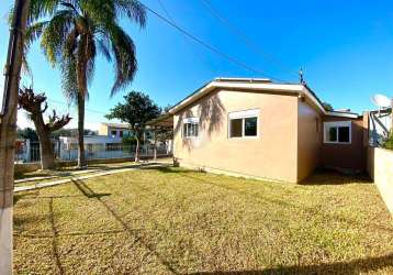 Excelente casa com 4 dormitórios em camobi, com energia solar.