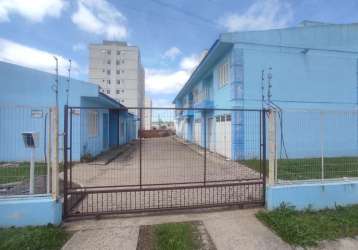 Casa em condomínio com 70 m², 2 dormitórios.