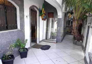 Casa com 2 quartos à venda na rua capitão aliatar martins, irajá, rio de janeiro, 78 m2 por r$ 350.000