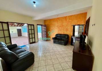 Oportunidade!!! casa ampla na vista linda em bertioga com 2 dorm aprox. 600 m do mar.