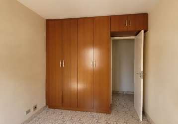 Vendo apto na saúde com 64m² e depósito próx ao metrô