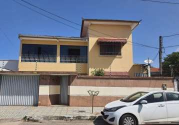 Belíssima casa duplex 4/4 com 360m² na cidade satélite/pitimbu