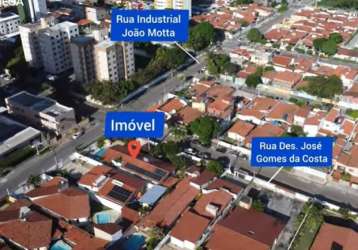 Belissima casa 4/4 com terreno de 833,26m² no coração de capim macio