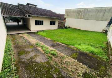 Casa com quatro quartos no bairro nova brasília